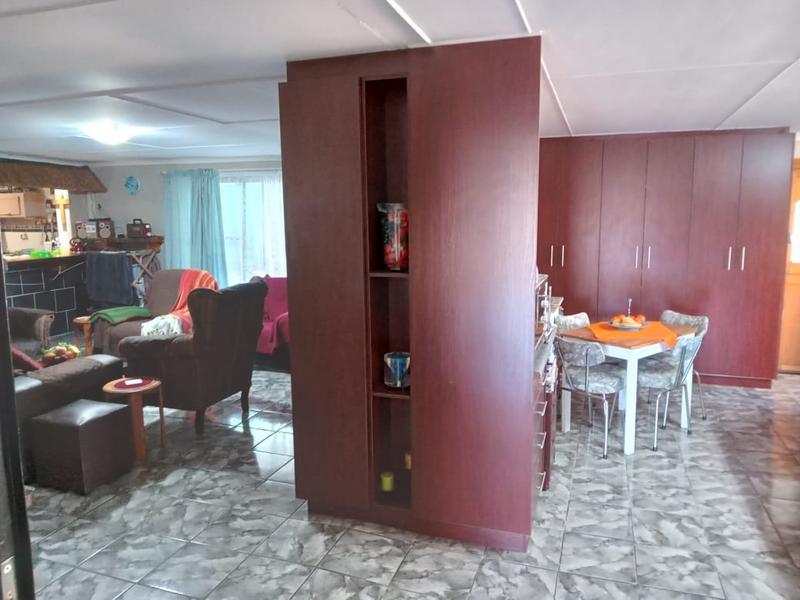 2 Bedroom Property for Sale in Vakansieplaas Western Cape